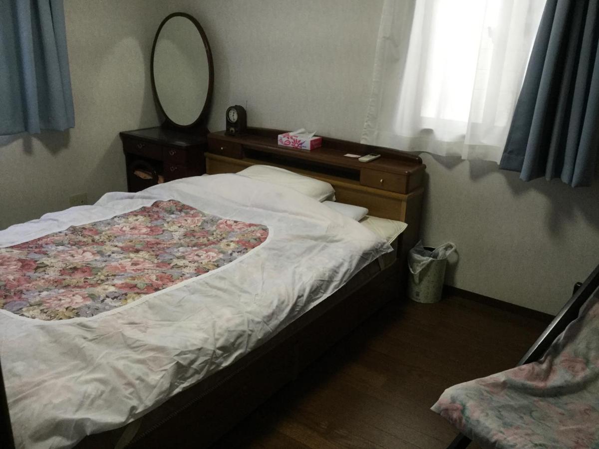 טוקושימה Guesthouse Cosmo מראה חיצוני תמונה
